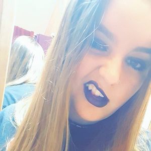 Meet your Posher, Madi